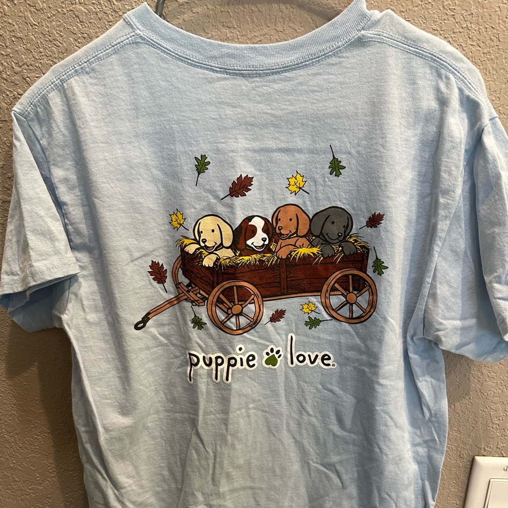 Puppie Love Fall Women’s Short Sleeve Tee, size Medium